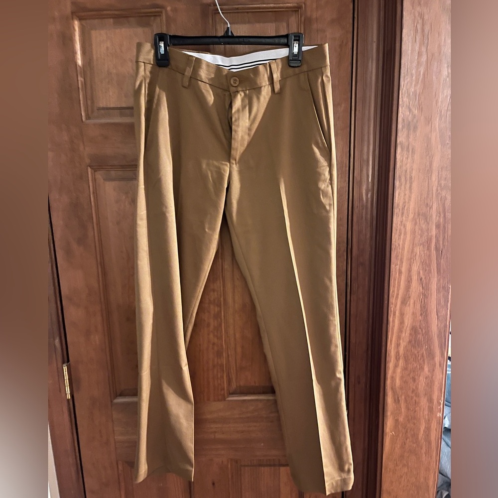 Men’s khakis/golf pants size 31x30